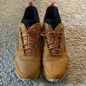 ASICS Men's Gold Sneakers